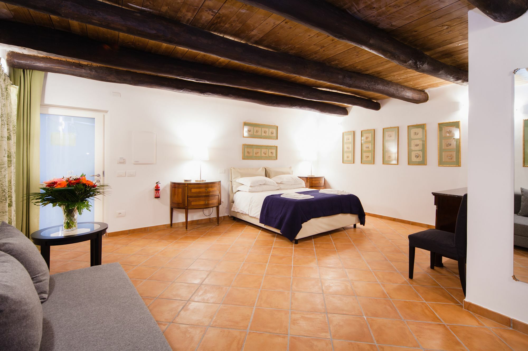 Palazzo Marigliano - Rooms & Suites Neapol Zewnętrze zdjęcie